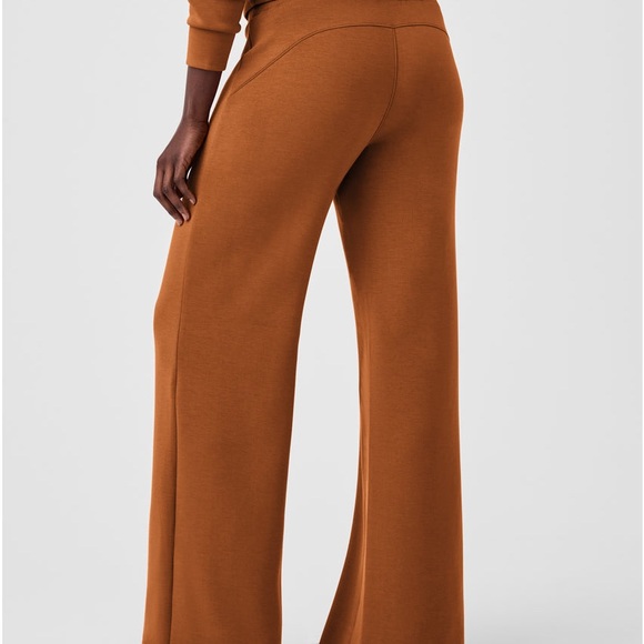 NWT SPANX AirEssentials Wide Leg Pants - Sz XS Tall (sold out online!) - Picture 4 of 8